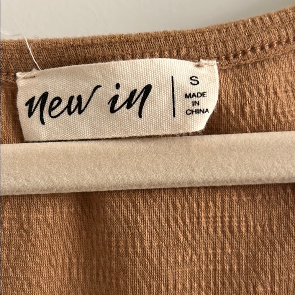 Romper - Picture 2 of 4